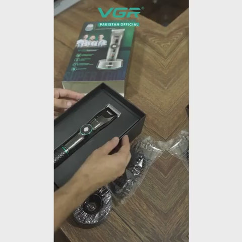VGR V-256 Hair Clipper For Men, 400 Min Runtime, Black.